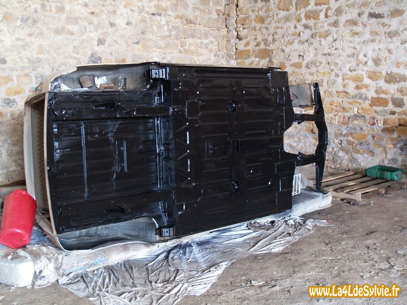 Industrielle RAL : Pot de 4L de Peinture Noir à chassis - Allo Pein
